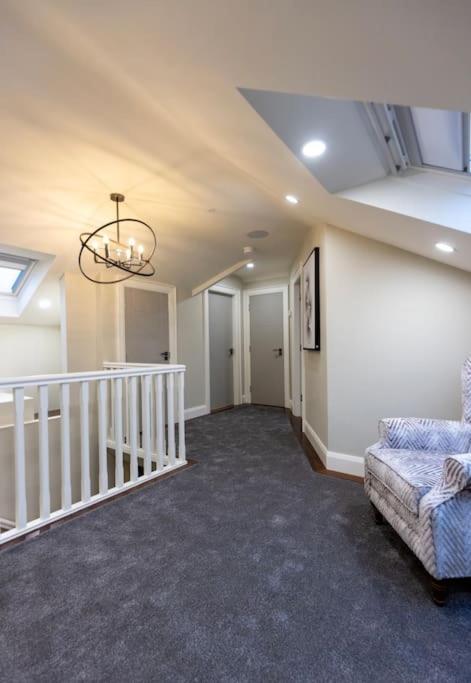 Luxury Town Centre Apartment Cookstown Exterior photo